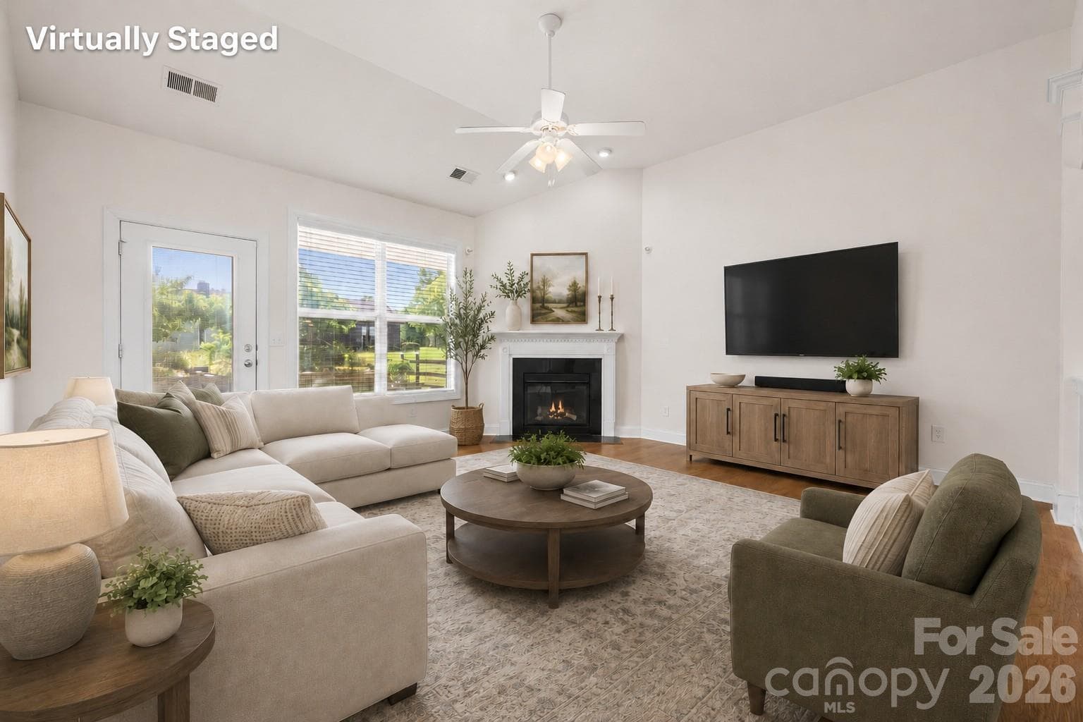 Single Family Residence at 578 Daventry Court, Clover, photo 10 of 27