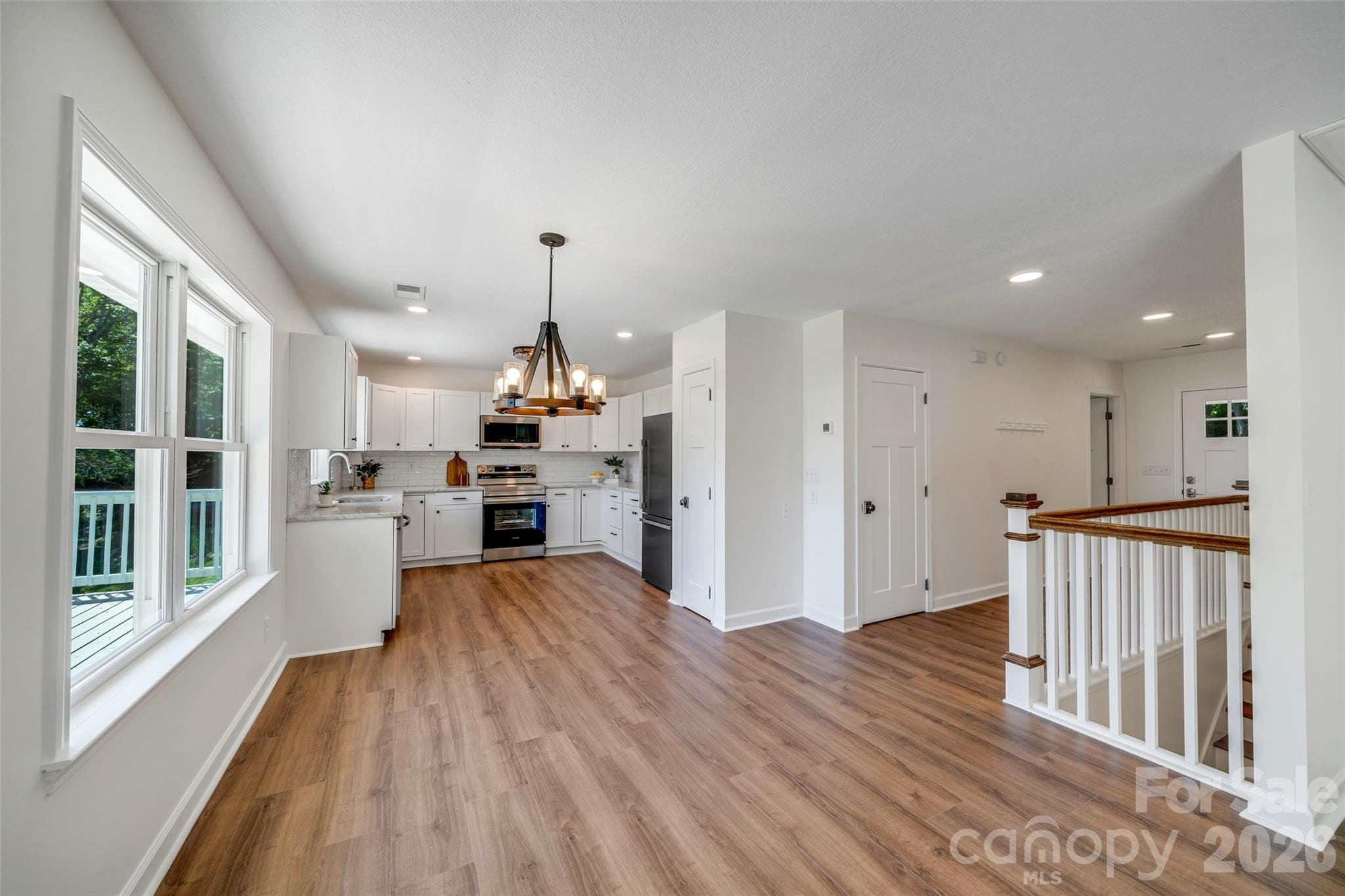 Open concept living area - 69 Milburn Lane, Hendersonville