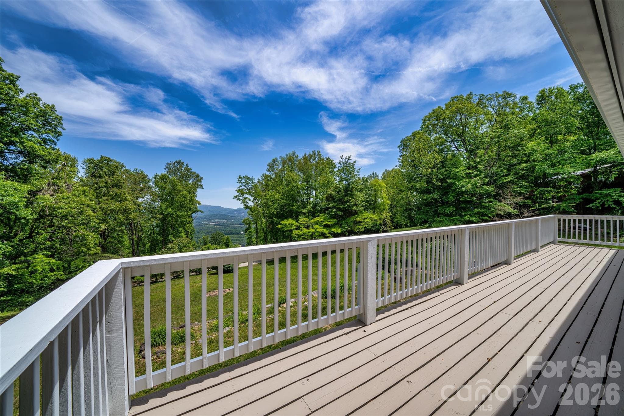 Single Family Residence at 69 Milburn Lane, Hendersonville, photo 19 of 44