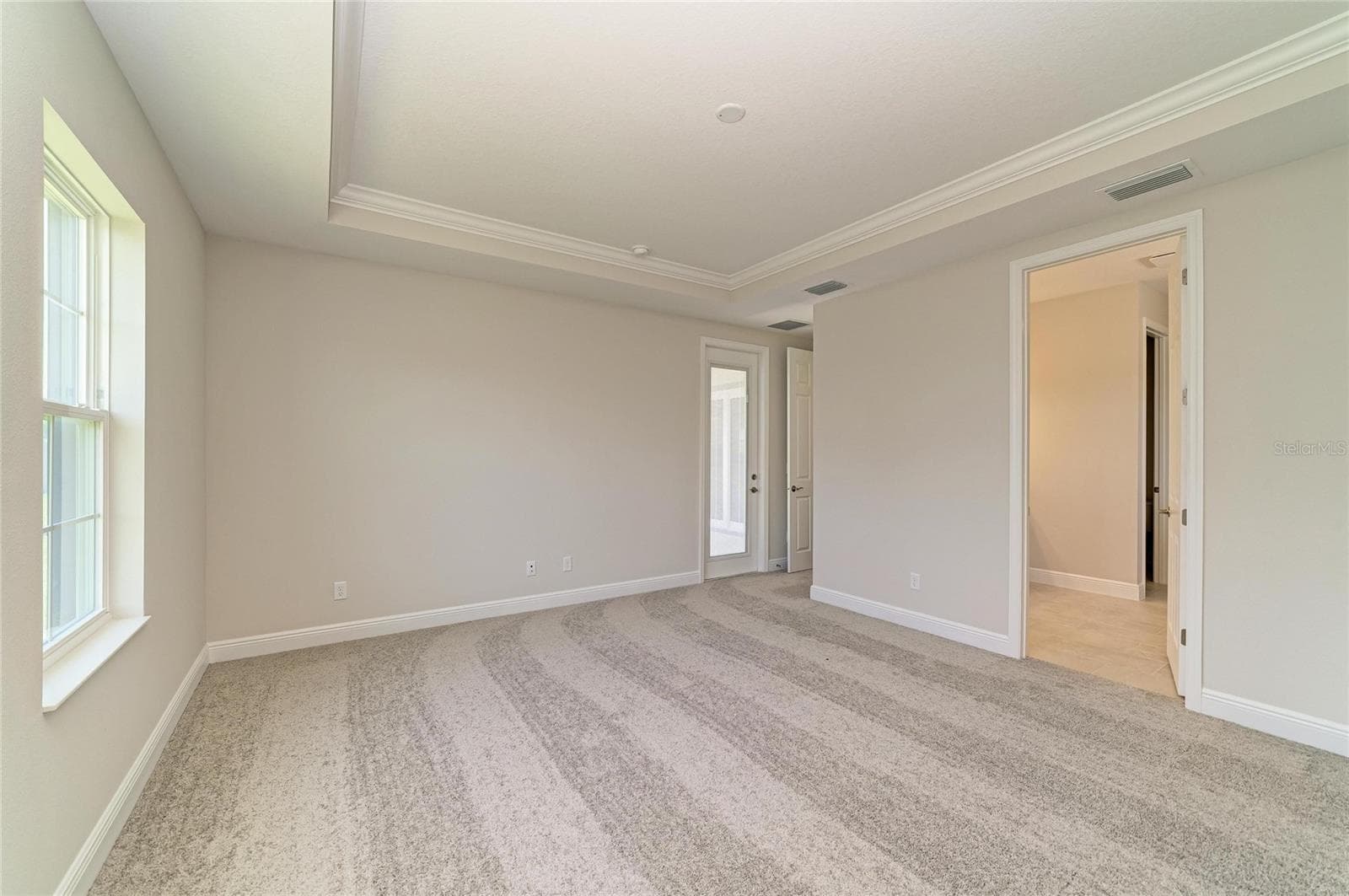 Single Family Residence at 33496 TWILIGHT SEA PL, DADE CITY, photo 5 of 37