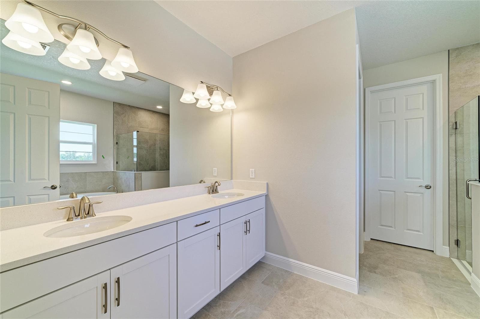 Single Family Residence at 33496 TWILIGHT SEA PL, DADE CITY, photo 7 of 37