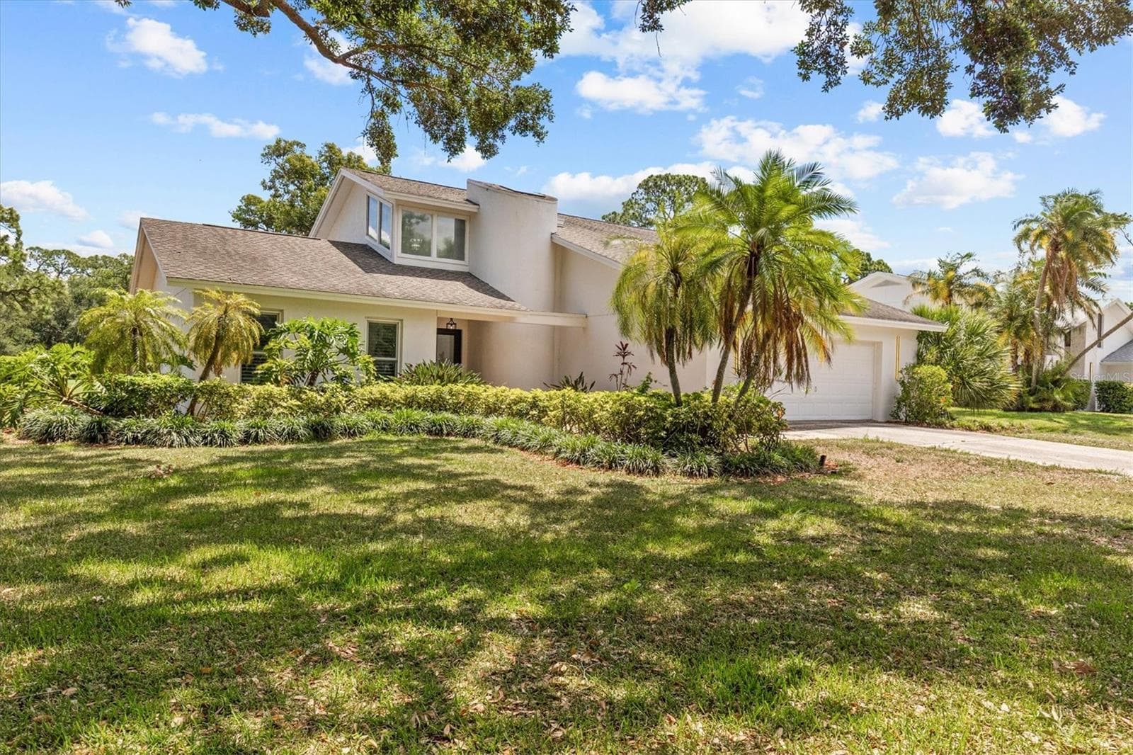 Single Family Residence at 13915 WHISPERWOOD DR, CLEARWATER, photo 2 of 67