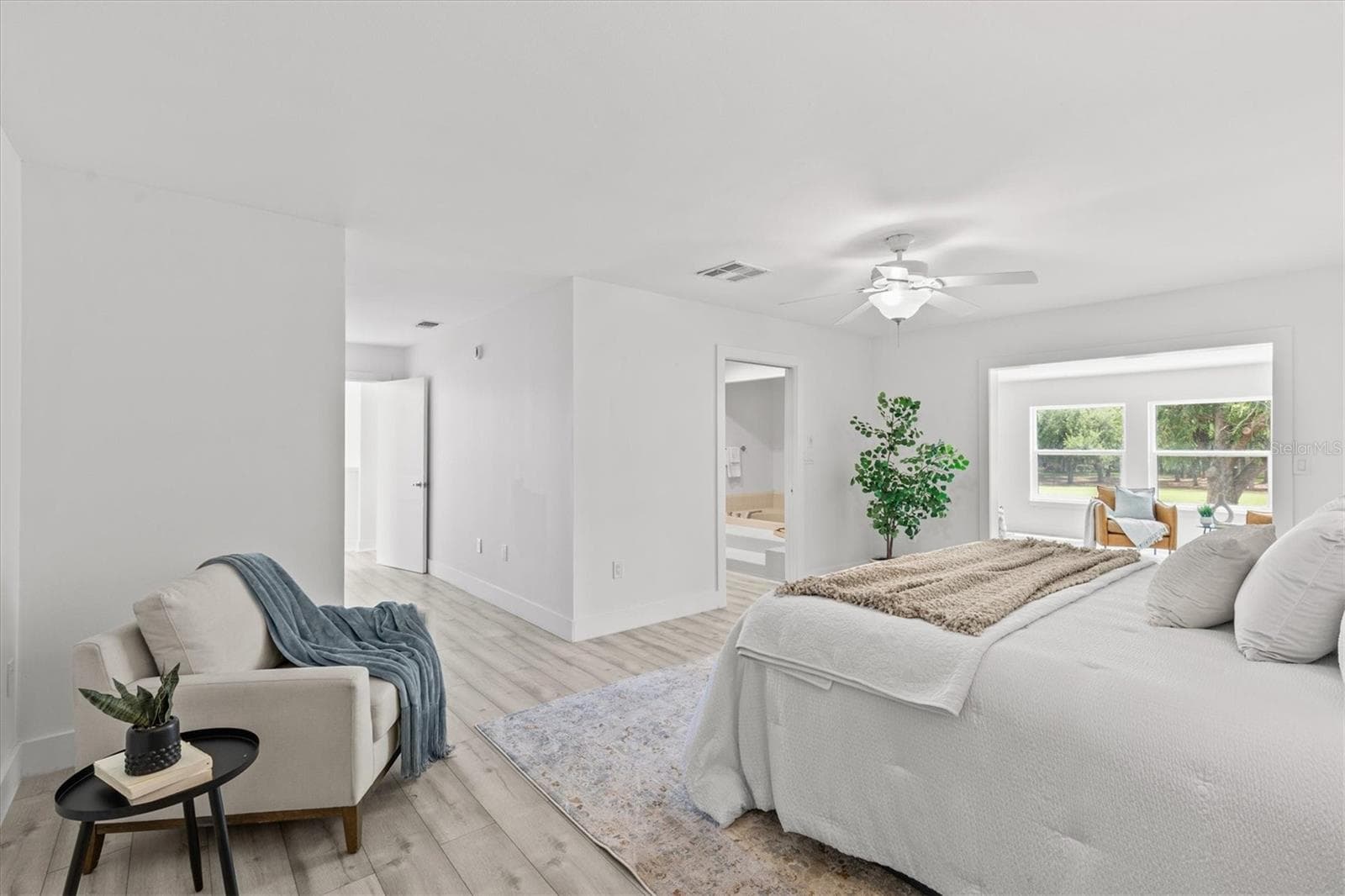 Primary suite - 13915 WHISPERWOOD DR, CLEARWATER