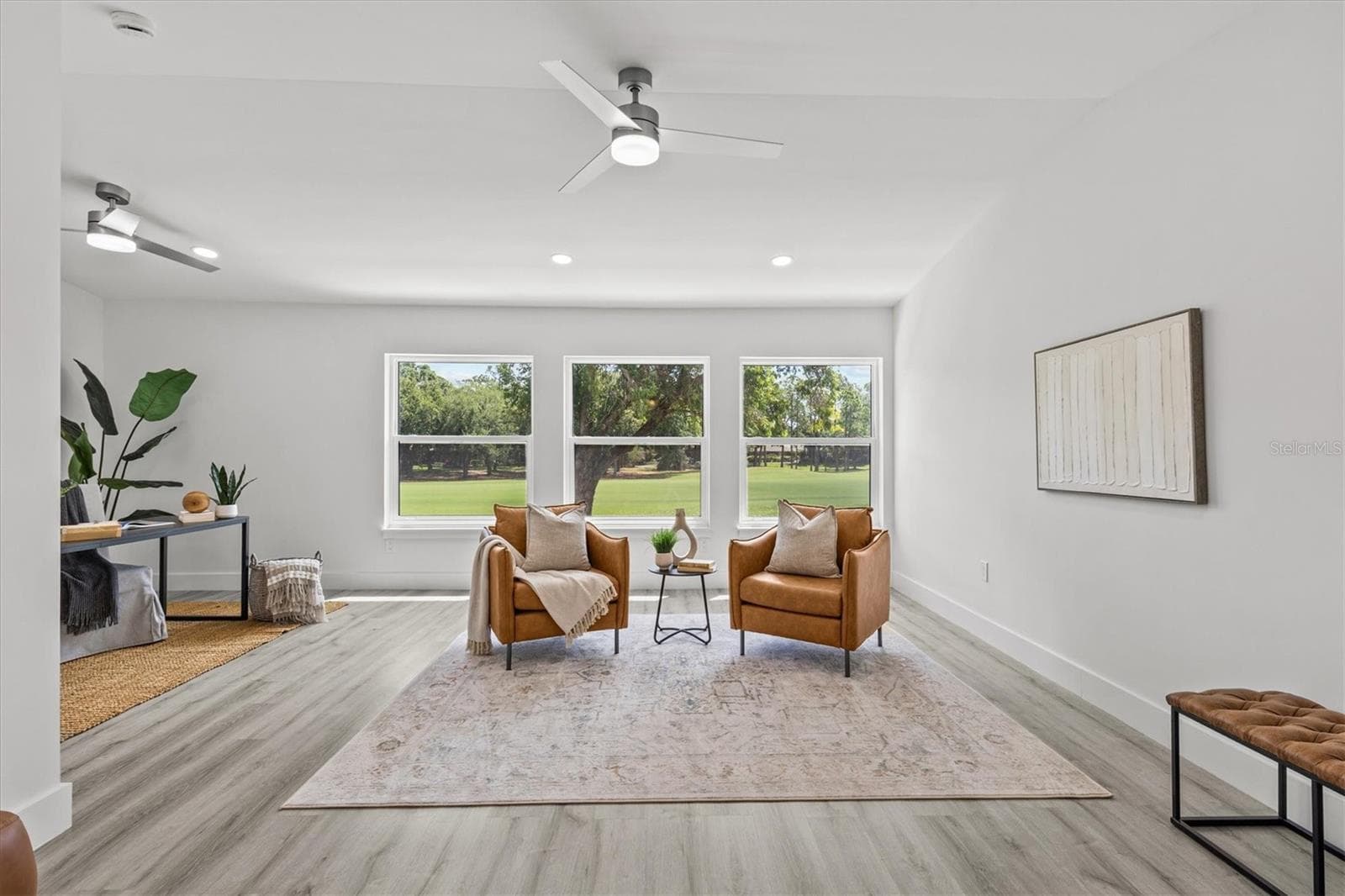Primary suite sitting area/ office - 13915 WHISPERWOOD DR, CLEARWATER
