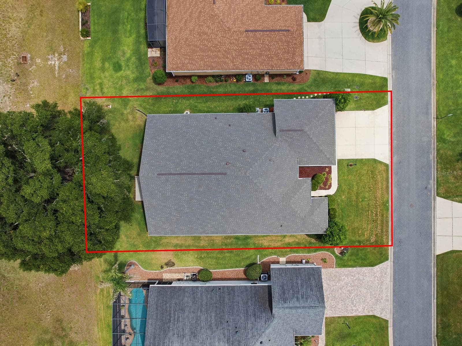Single Family Residence at 5106 CHANTICLEER DR, LEESBURG, photo 40 of 59