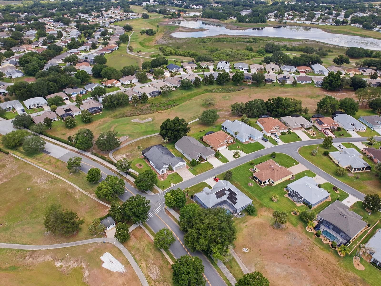 Single Family Residence at 5106 CHANTICLEER DR, LEESBURG, photo 47 of 59