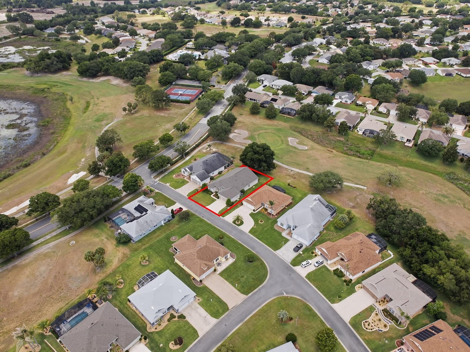 Single Family Residence at 5106 CHANTICLEER DR, LEESBURG, photo 54 of 59