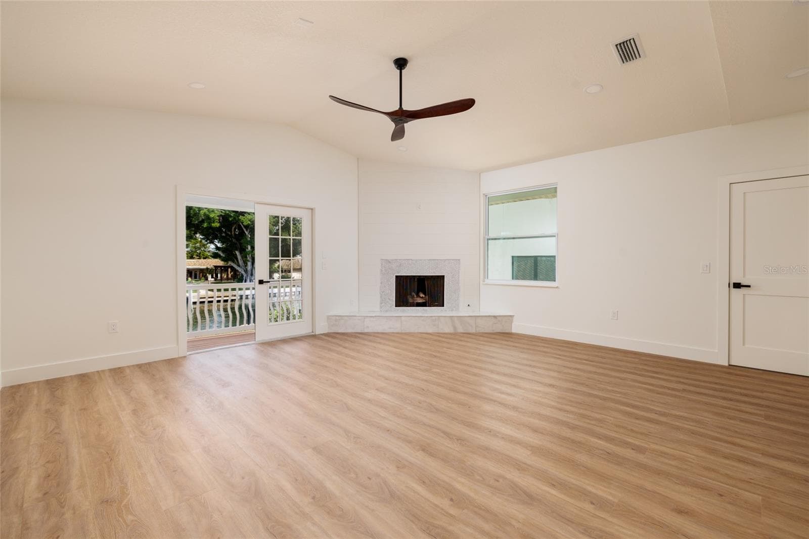 Single Family Residence at 2063 ILLINOIS AVE NE, ST PETERSBURG, photo 23 of 42
