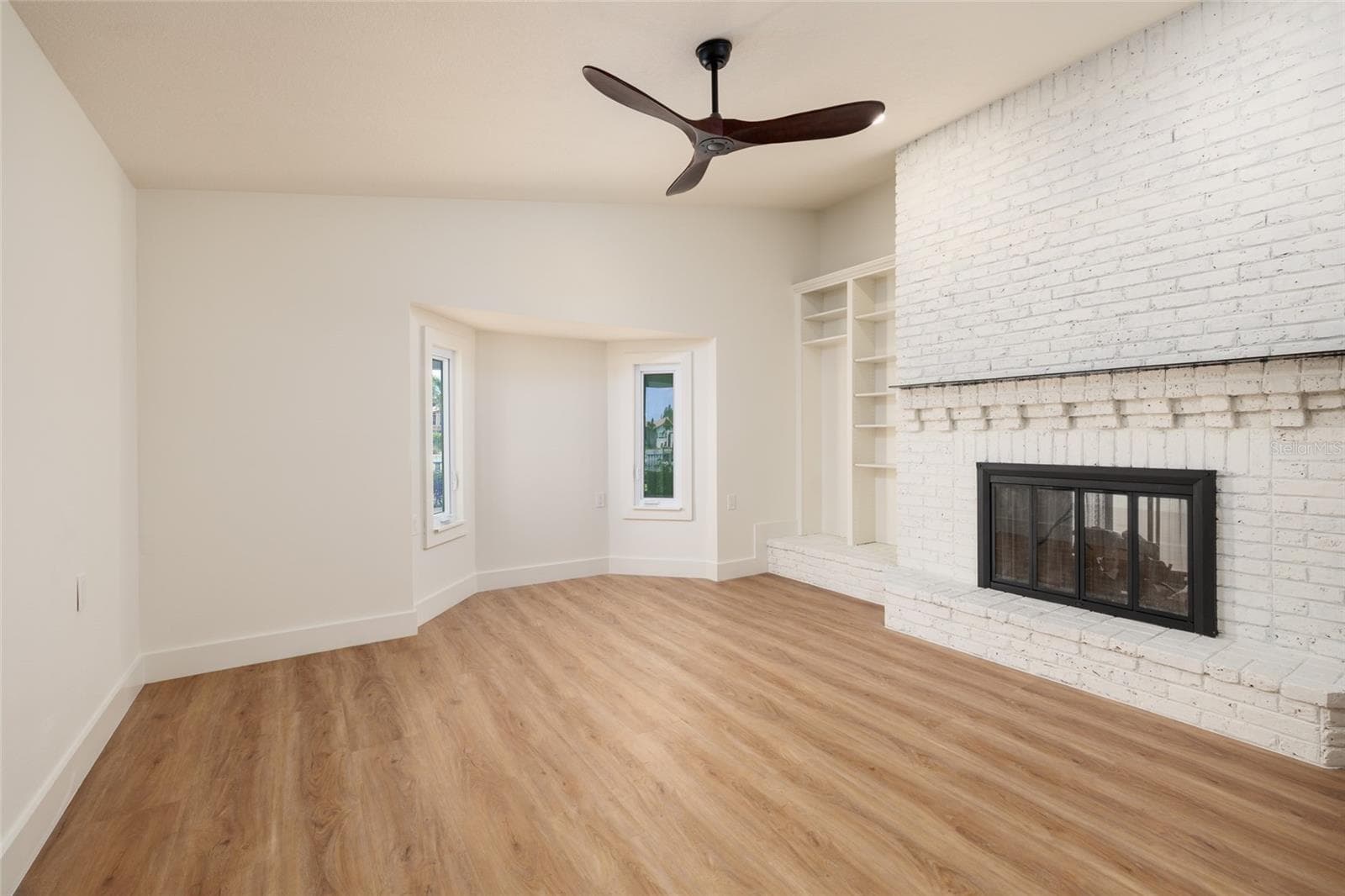 Single Family Residence at 2063 ILLINOIS AVE NE, ST PETERSBURG, photo 26 of 42