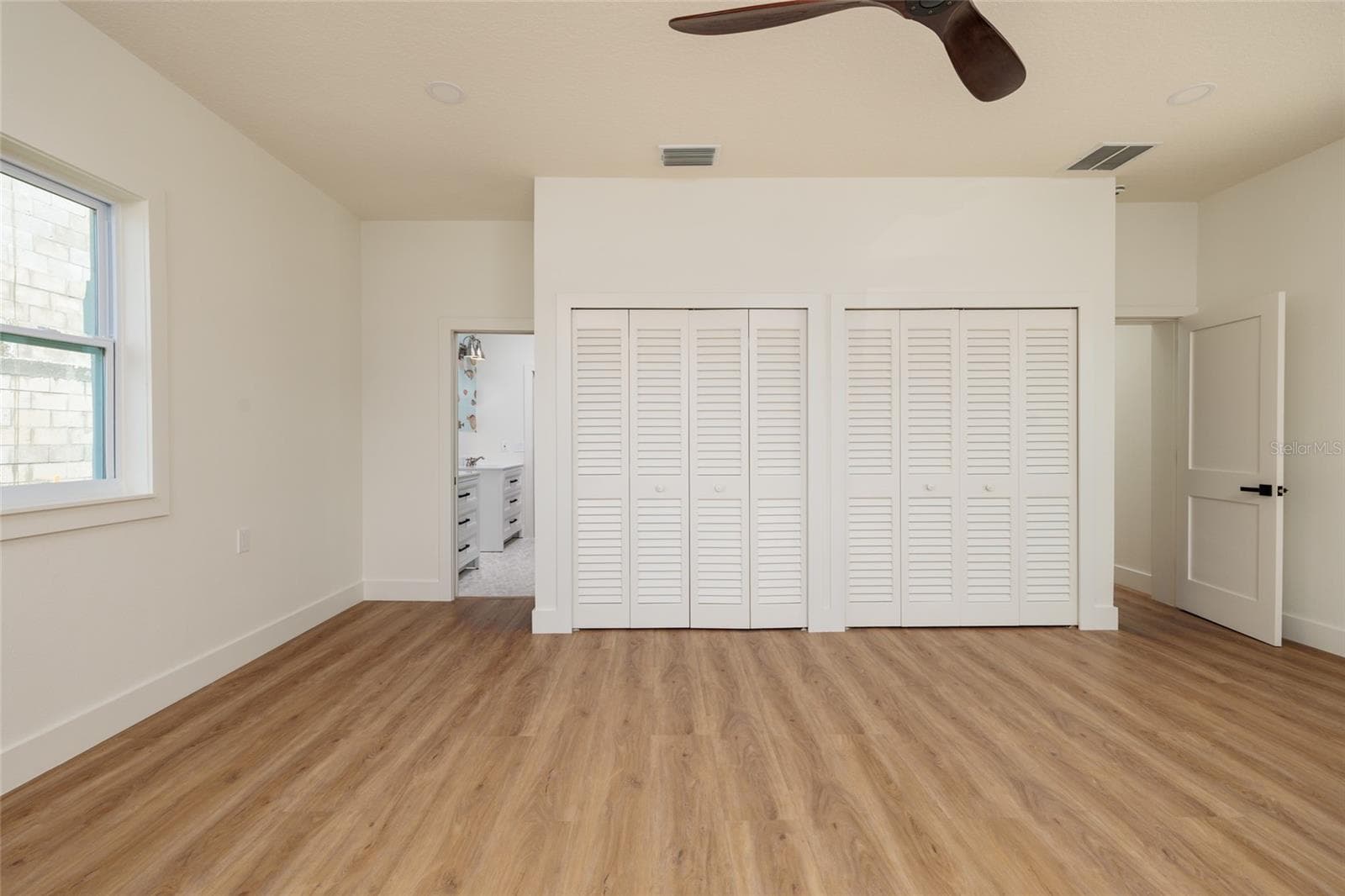 Single Family Residence at 2063 ILLINOIS AVE NE, ST PETERSBURG, photo 30 of 42