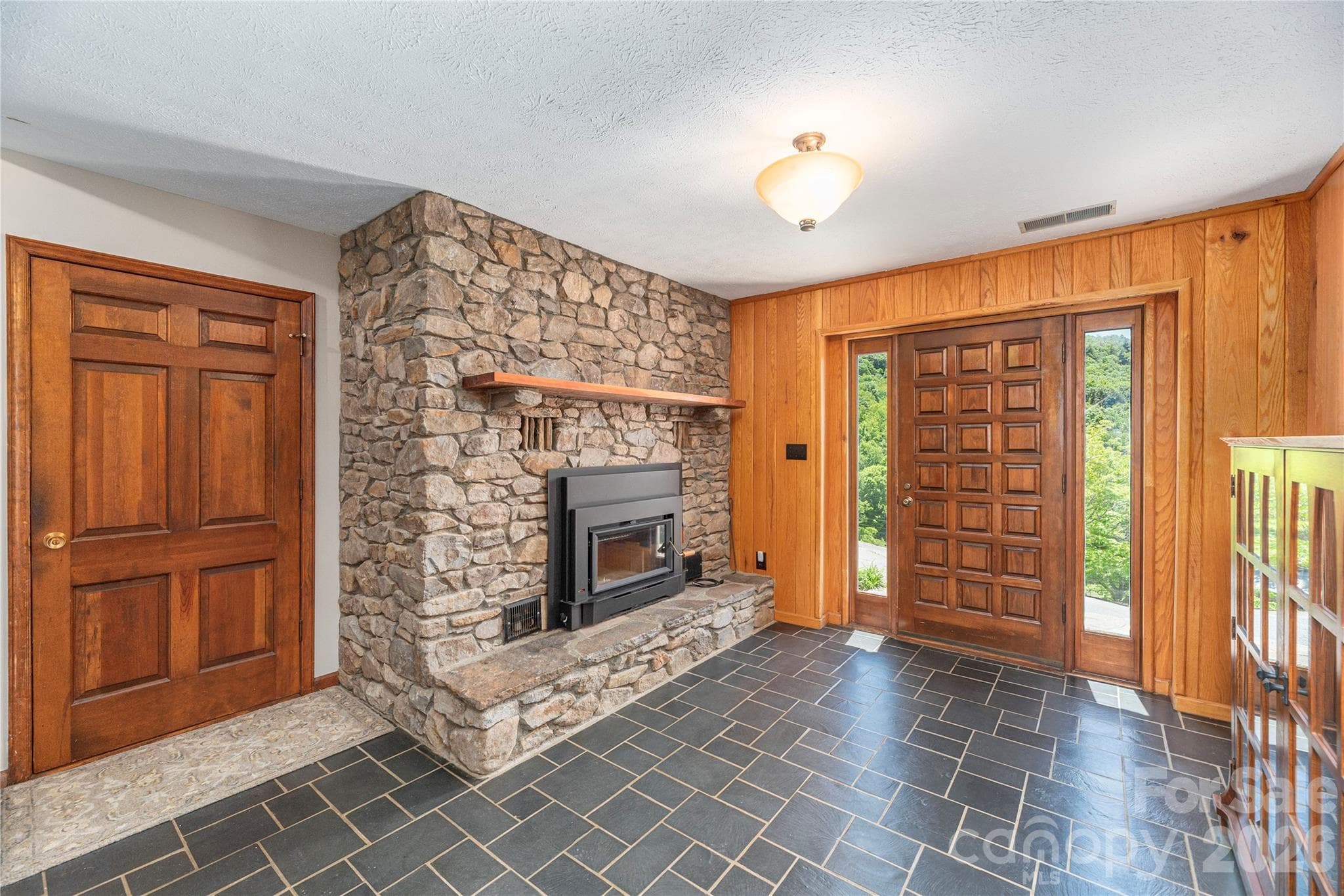 Single Family Residence at Asheville, photo 4 of 48