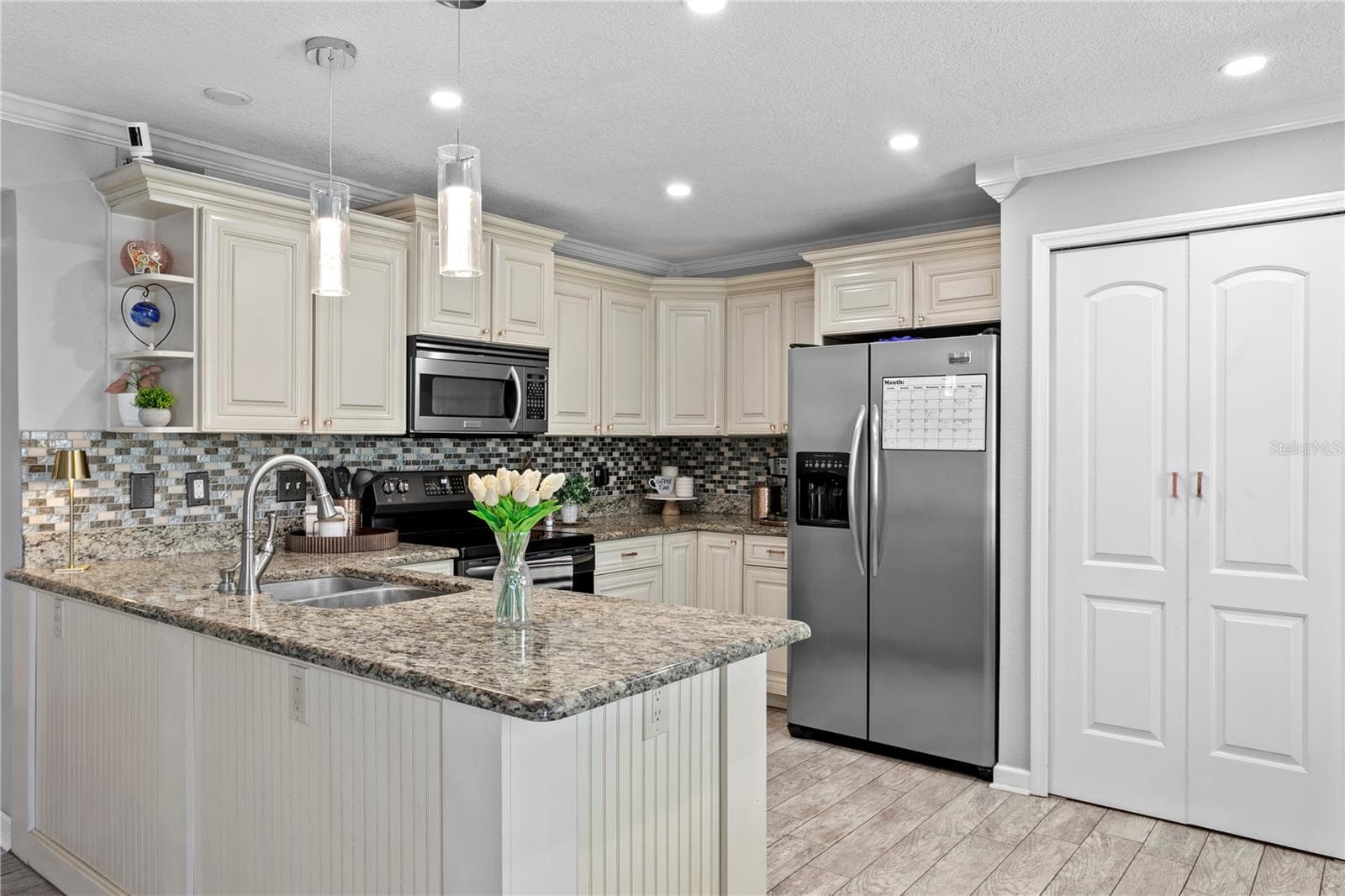 Condominium at 5175 COQUINA KEY DR SE #A, ST PETERSBURG, photo 14 of 34
