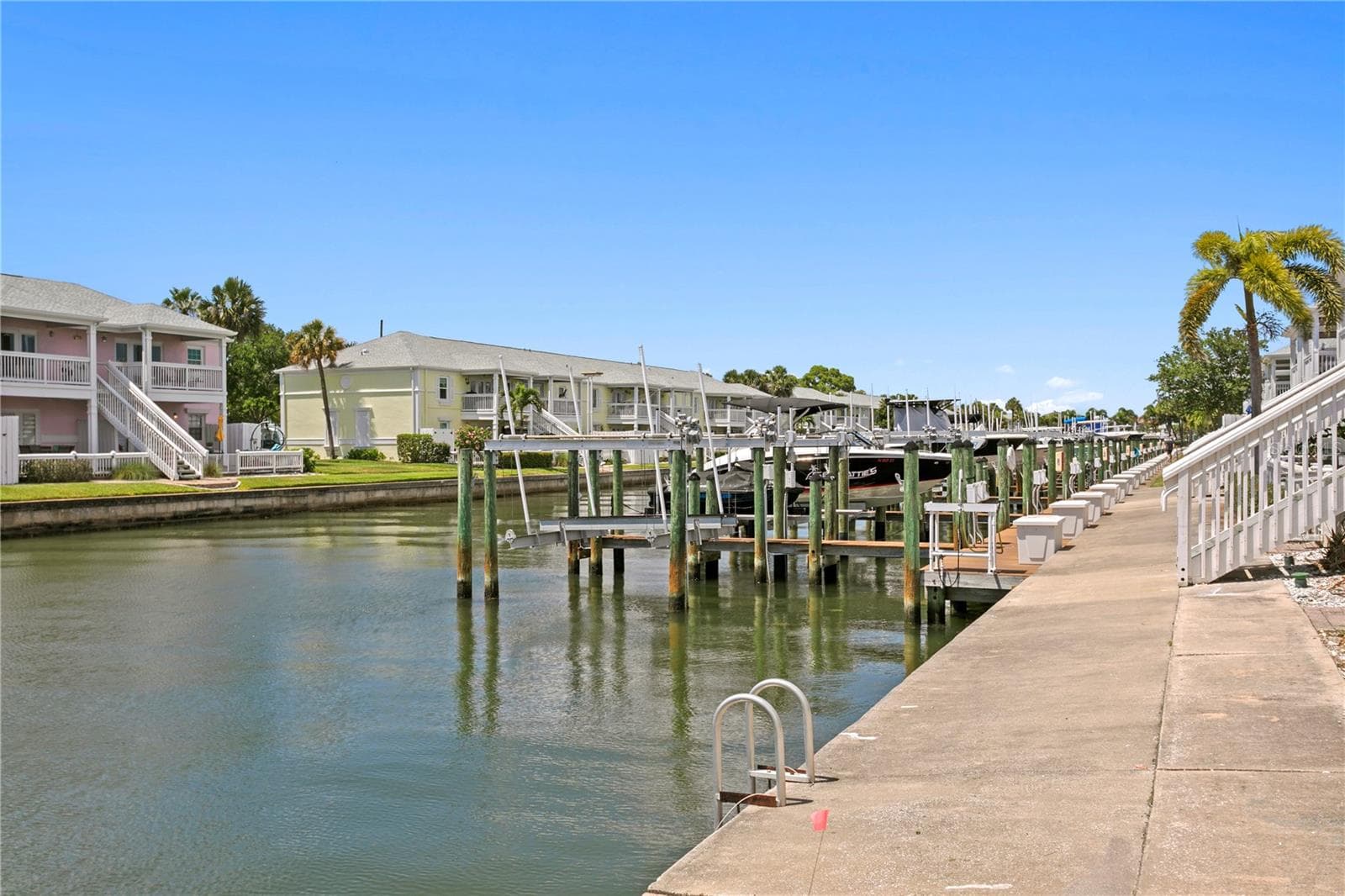 Condominium at 5175 COQUINA KEY DR SE #A, ST PETERSBURG, photo 33 of 34