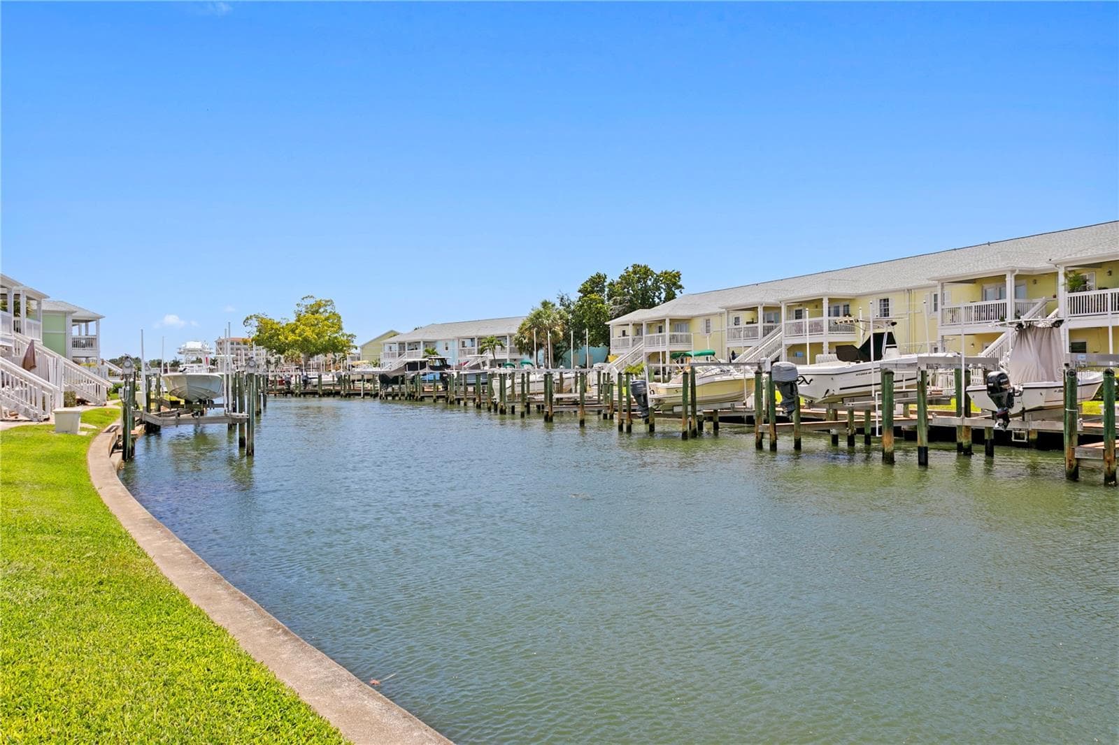 Condominium at 5175 COQUINA KEY DR SE #A, ST PETERSBURG, photo 34 of 34