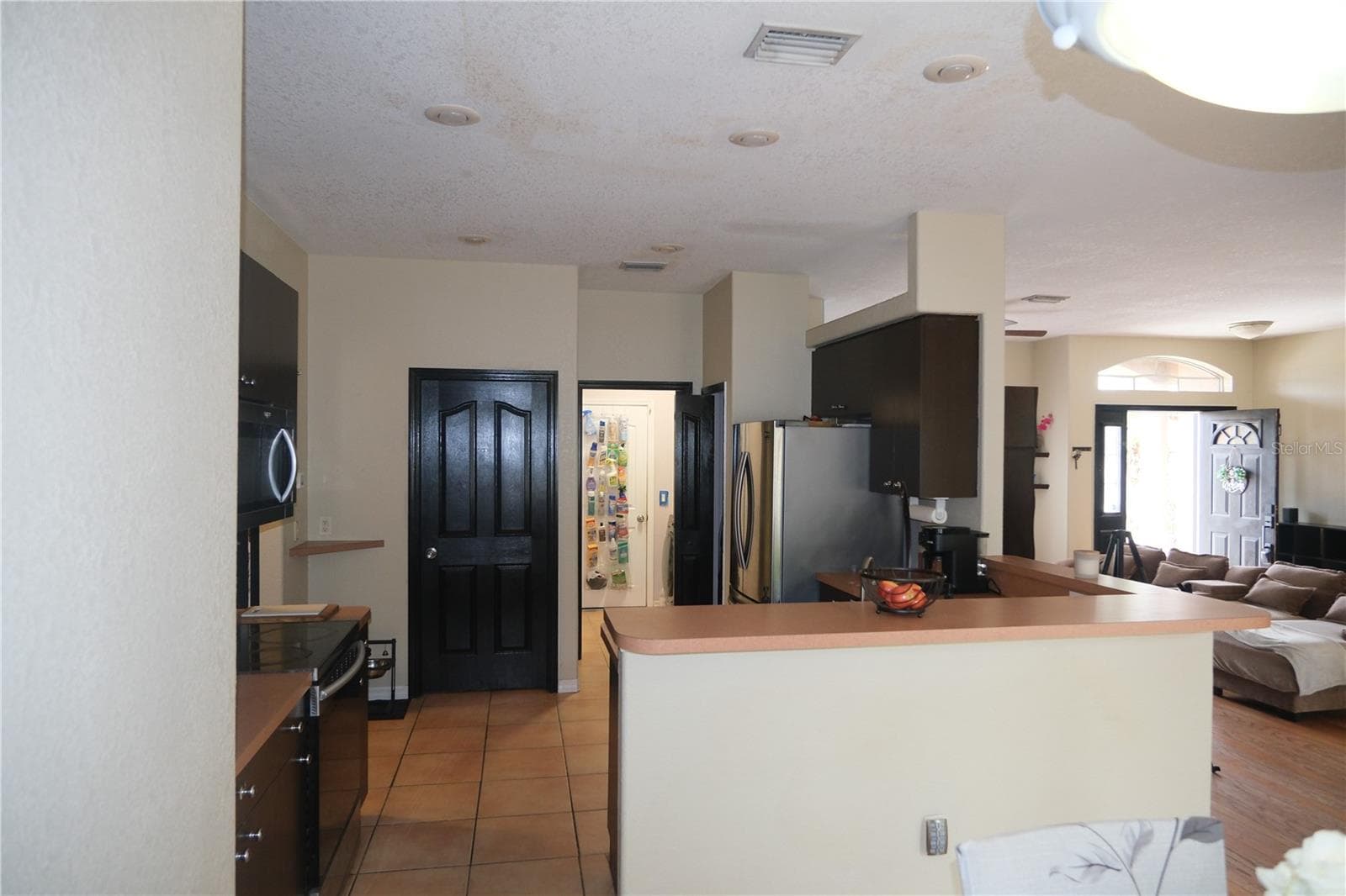 Breakfast bar - 4491 CUTHBERT AVE, NORTH PORT