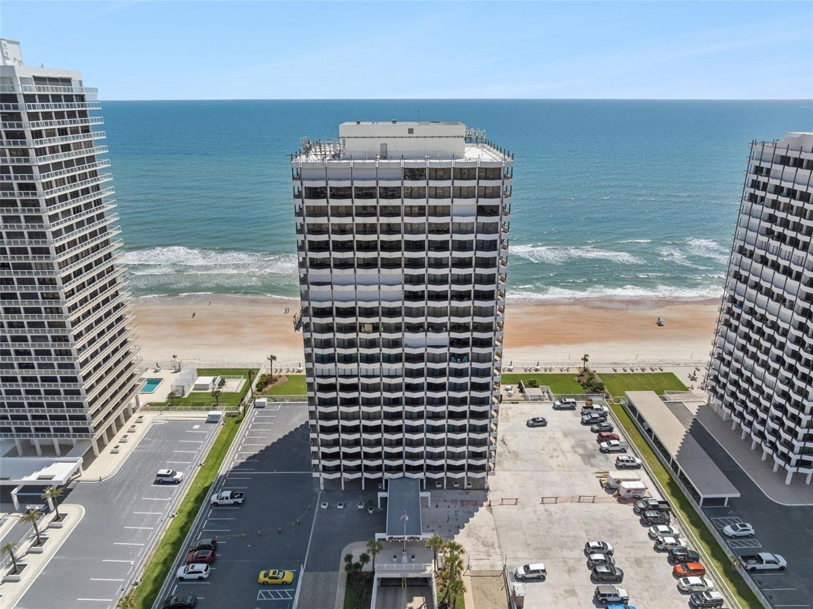 Minutes from having your toes in the sand - 2900 N ATLANTIC AVE #1106, DAYTONA BEACH