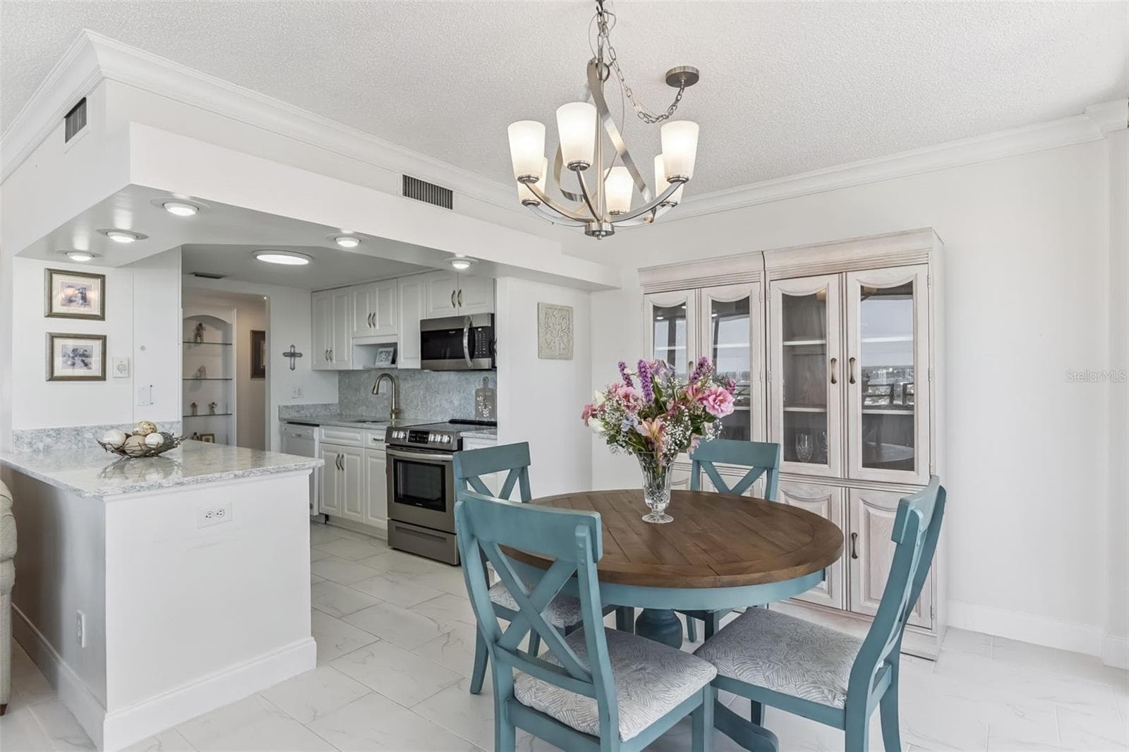 Let's gather here and enjoy - 2900 N ATLANTIC AVE #1106, DAYTONA BEACH