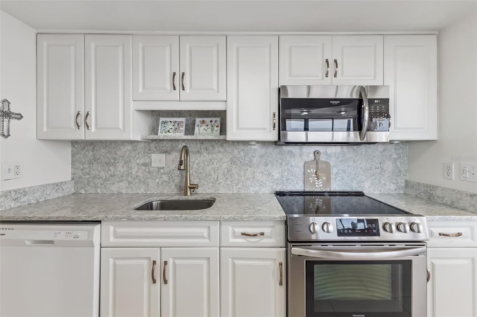 Kitchen - 2900 N ATLANTIC AVE #1106, DAYTONA BEACH