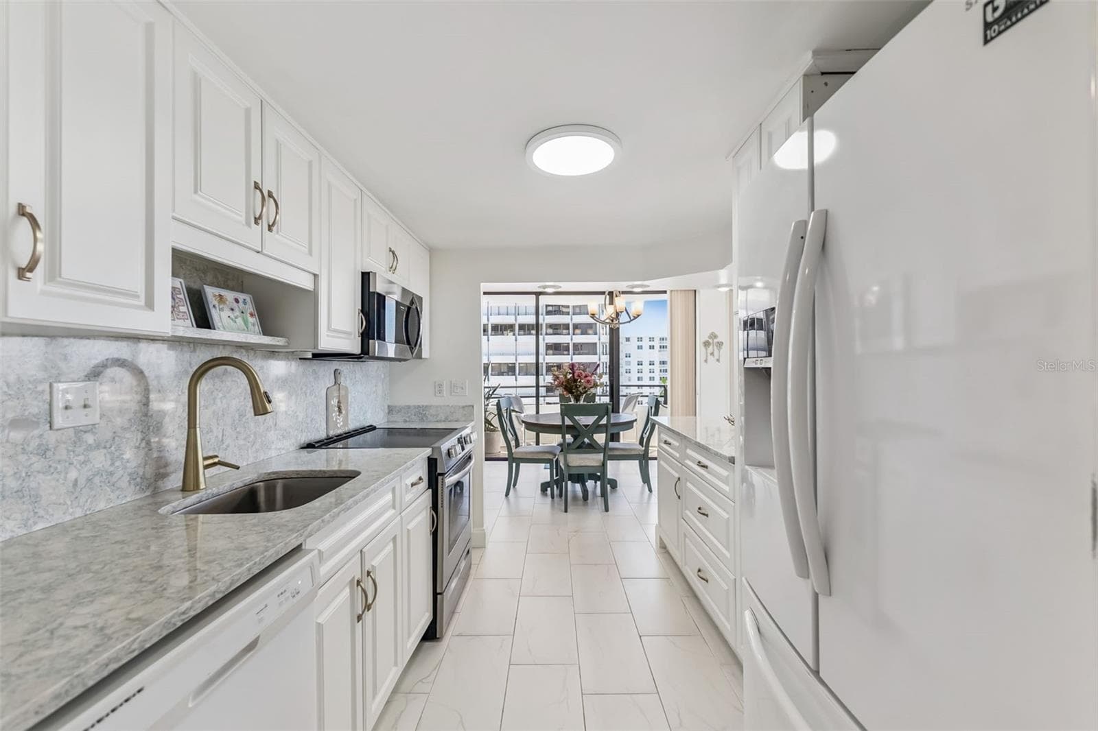 Kitchen - 2900 N ATLANTIC AVE #1106, DAYTONA BEACH