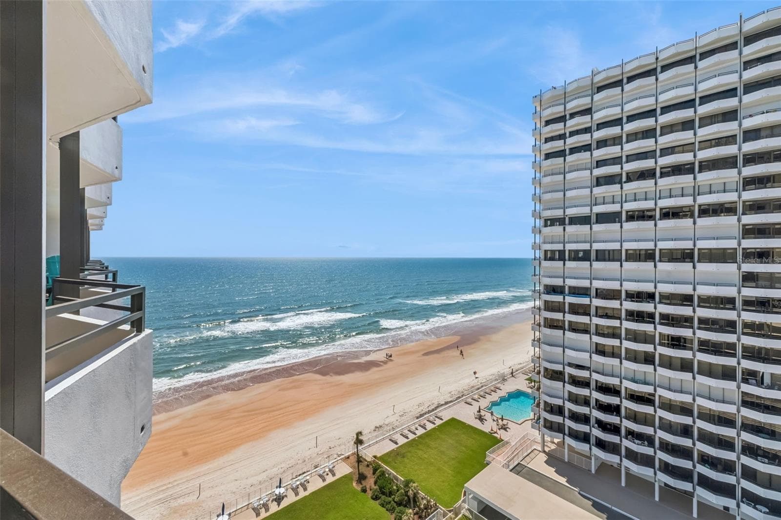 Sit back and enjoy - 2900 N ATLANTIC AVE #1106, DAYTONA BEACH