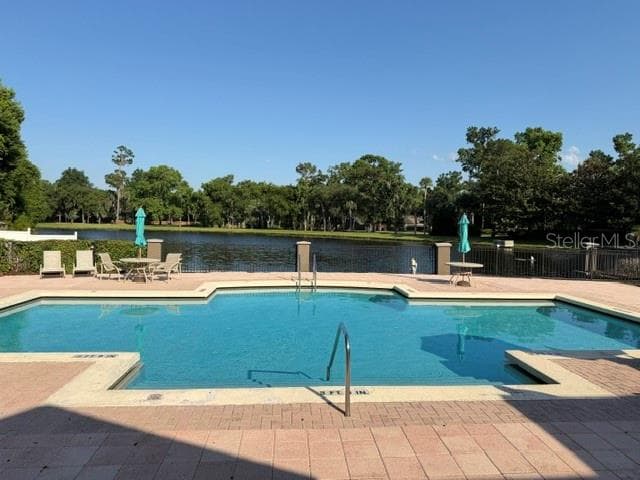 Pool and pond - 420 SUMMIT RIDGE PL #310, LONGWOOD