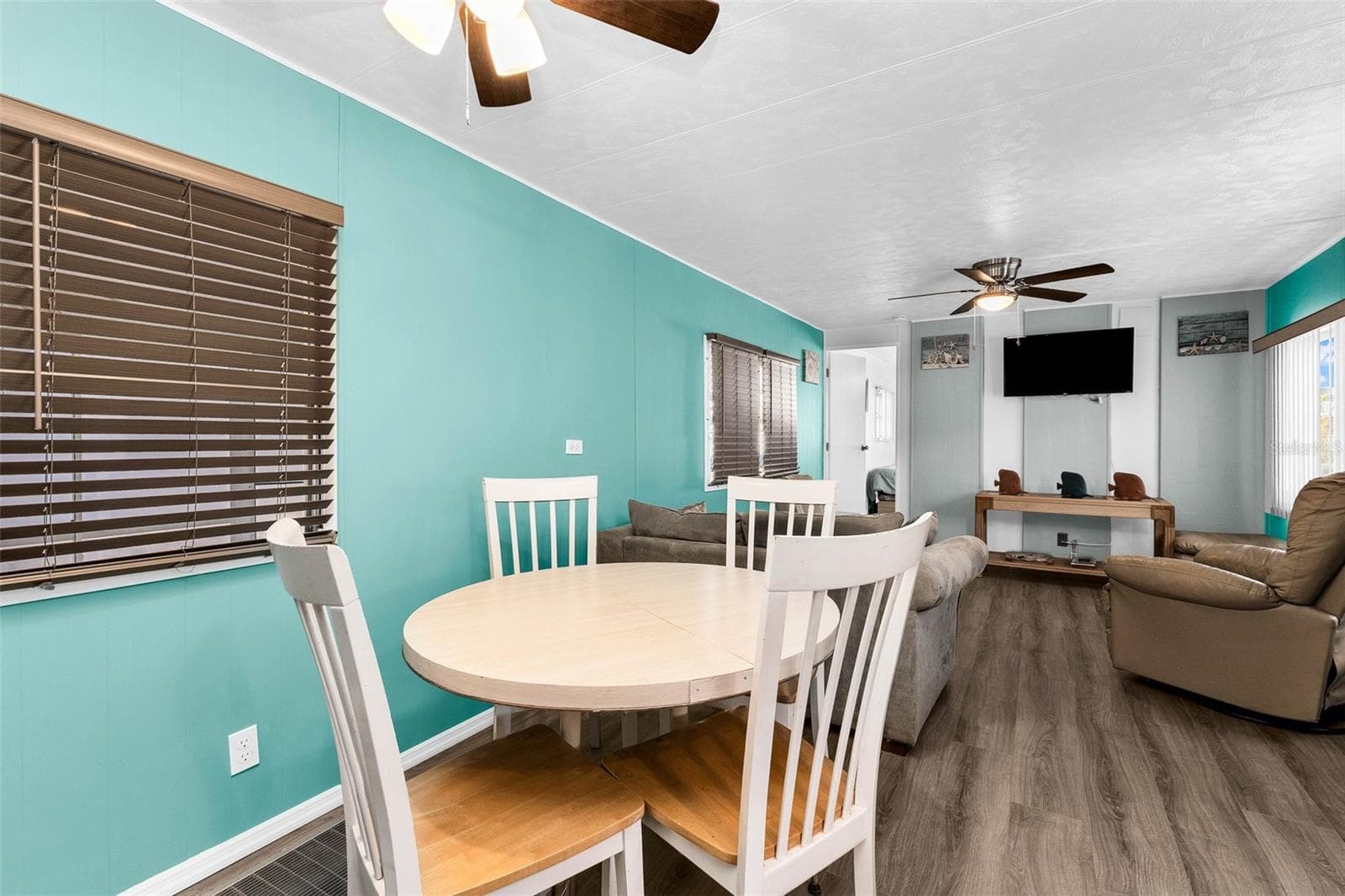 Mobile Home at 6442 HIKINA DR, NORTH PORT, photo 5 of 23