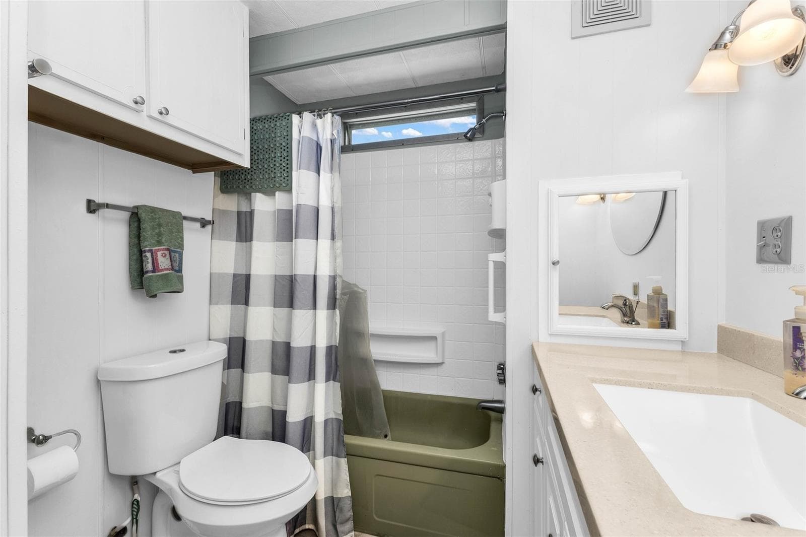 Mobile Home at 6442 HIKINA DR, NORTH PORT, photo 9 of 23