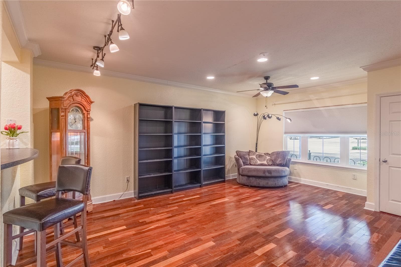 Dining Room unstaged - 202 E SOUTH ST #1044, ORLANDO