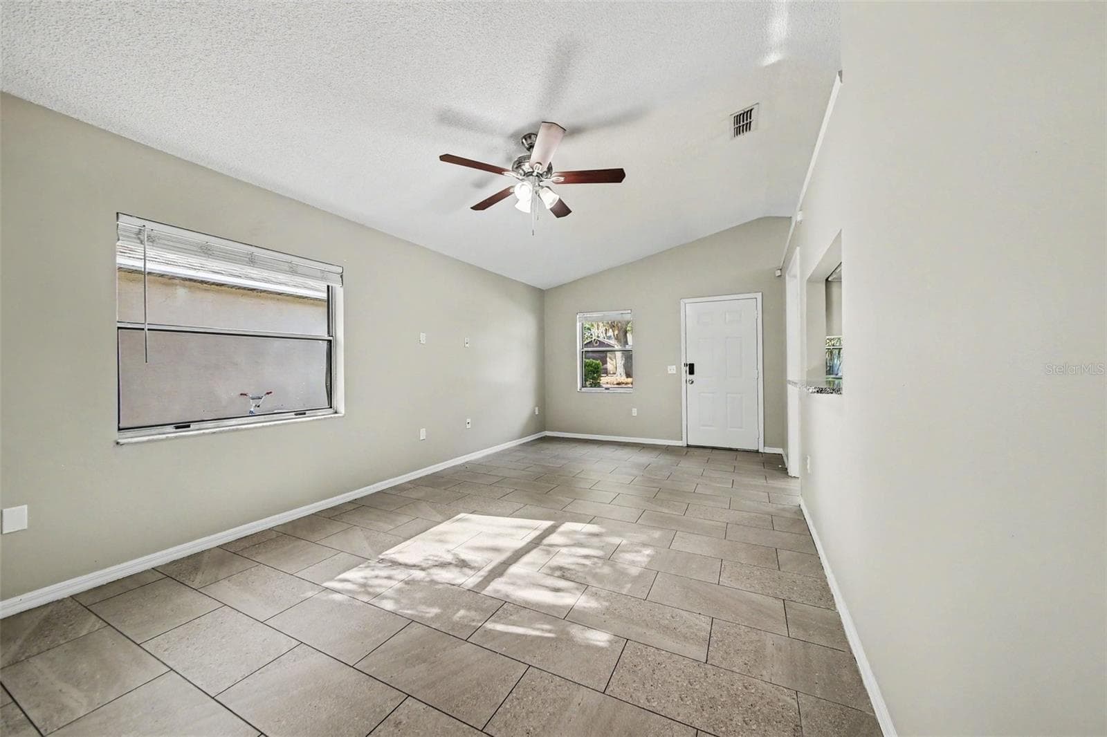Single Family Residence at 2710 LORRAINE DR, LEESBURG, photo 5 of 20