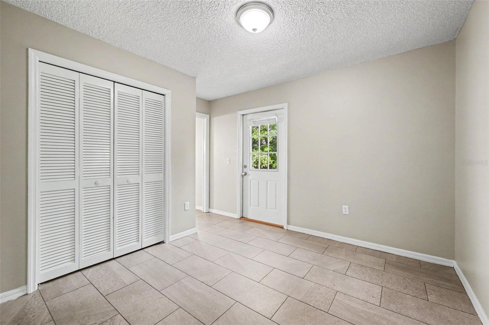 Single Family Residence at 2710 LORRAINE DR, LEESBURG, photo 15 of 20