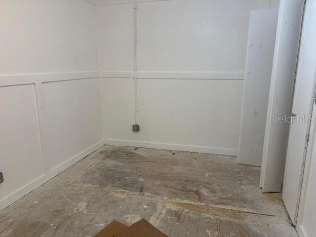 Single Family Residence at 6419 SE 215TH ST, HAWTHORNE, photo 6 of 16