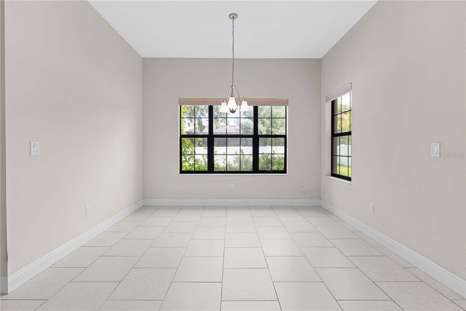 formal dining room or den - 13830 MOONSTONE CANYON DR, RIVERVIEW