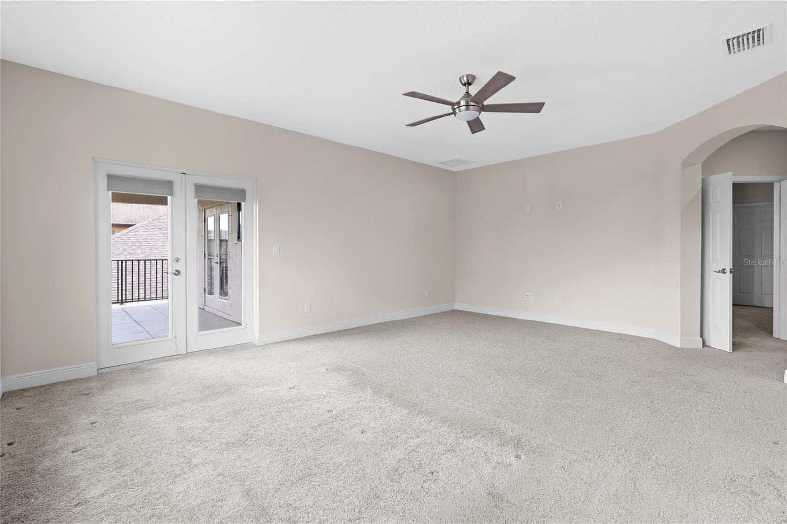 Upstairs master bedroom - 13830 MOONSTONE CANYON DR, RIVERVIEW
