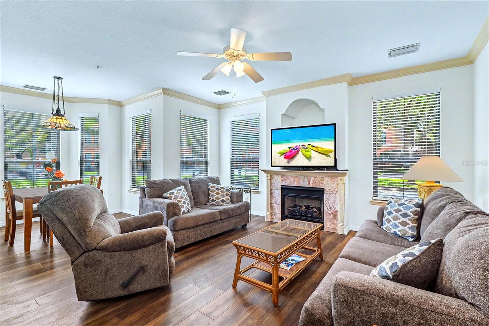 Living room - 2746 VIA TIVOLI #110B, CLEARWATER