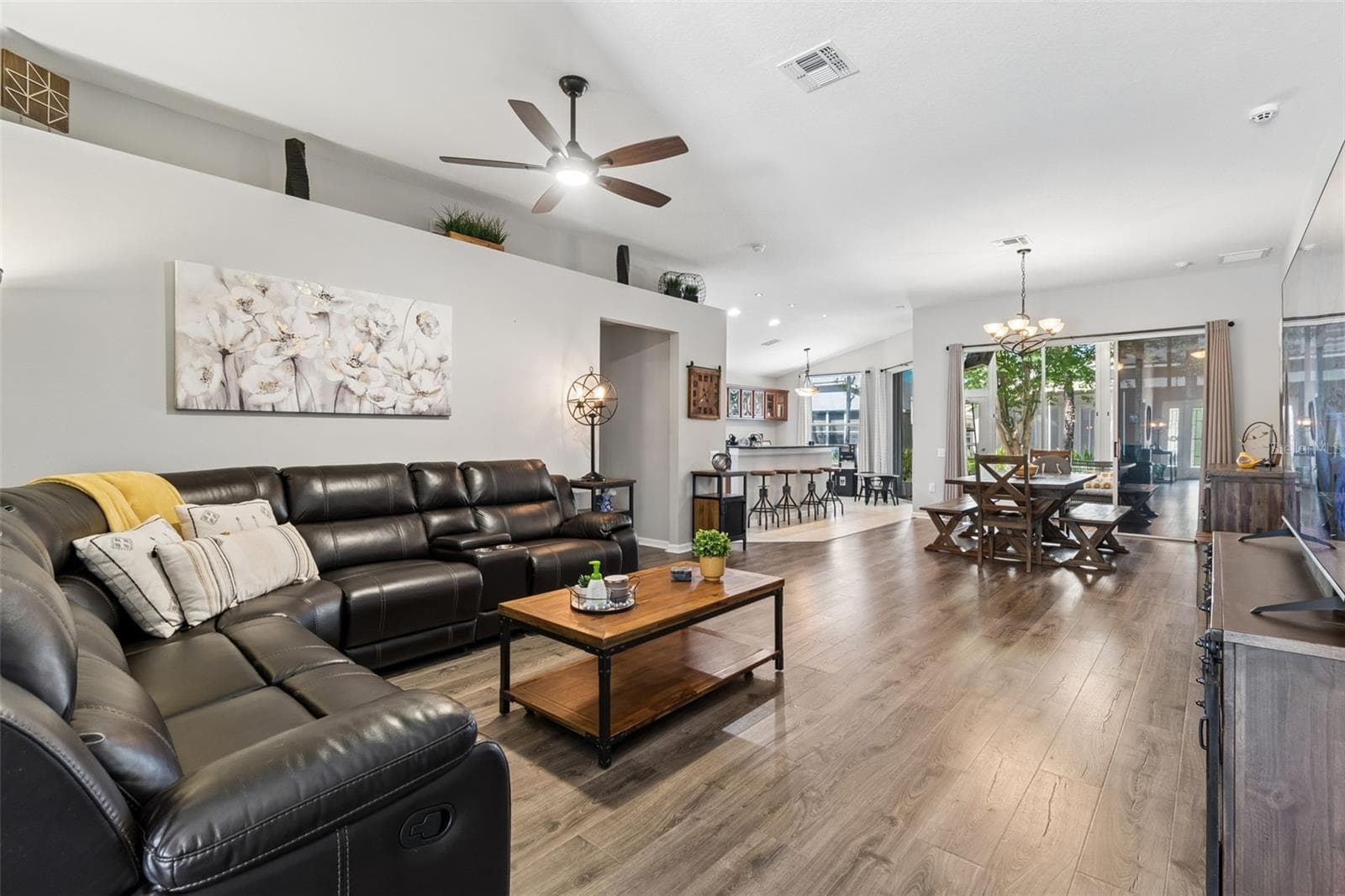 Living room - 5401 LOOKOUT PASS, WESLEY CHAPEL
