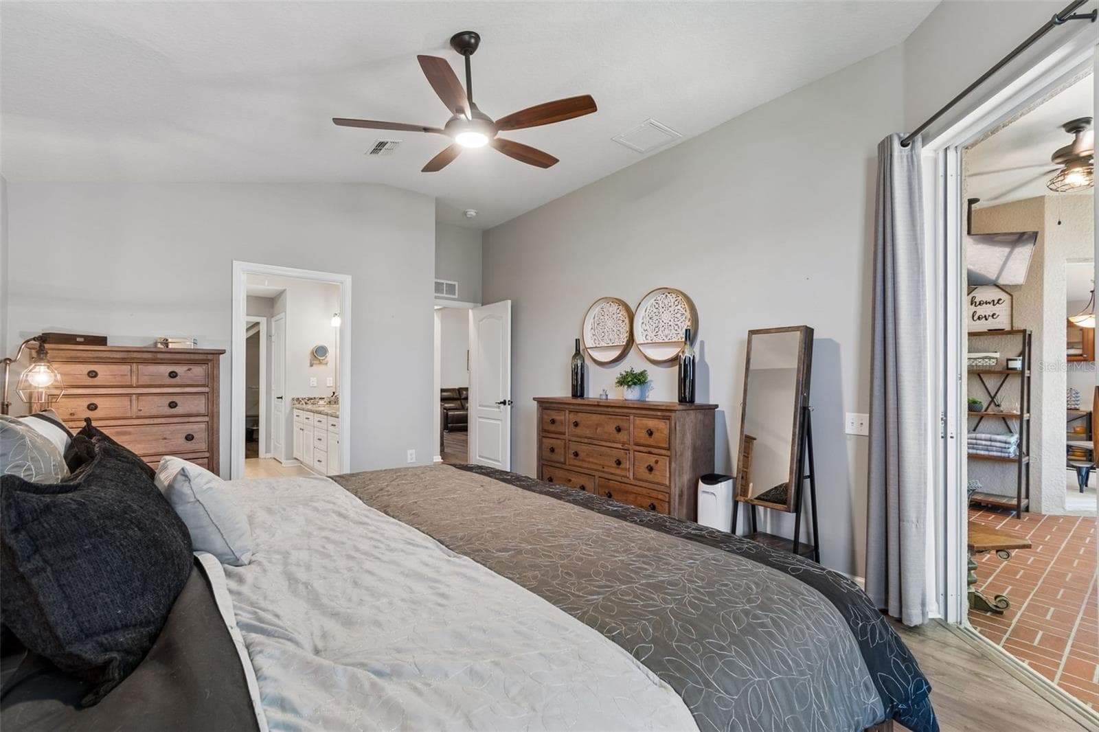 Primary bedroom - 5401 LOOKOUT PASS, WESLEY CHAPEL