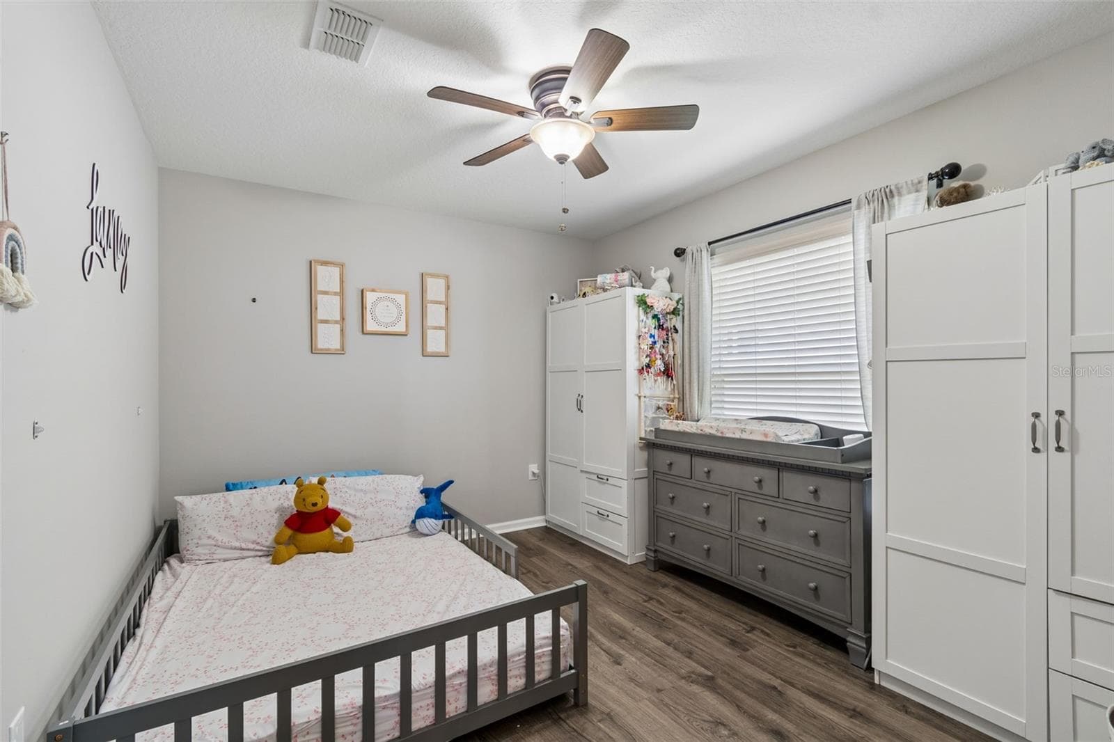 Den/office - being used as a bedroom - 5401 LOOKOUT PASS, WESLEY CHAPEL