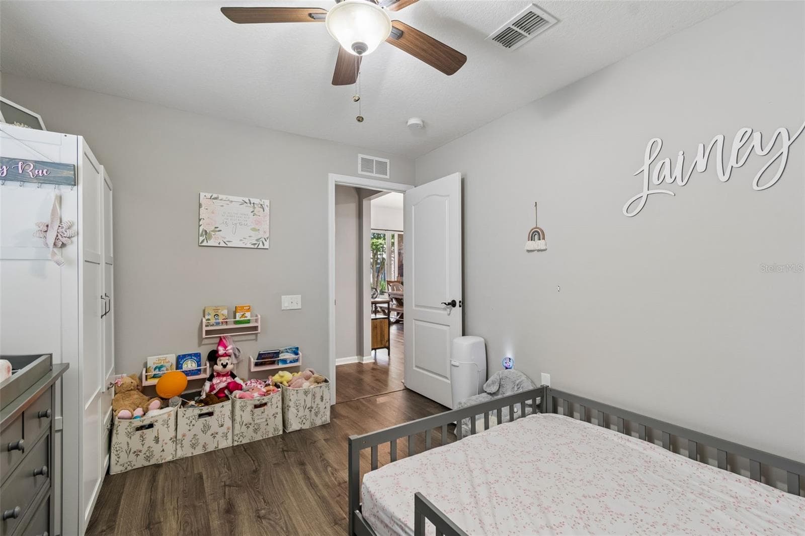 Den/office - being used as a bedroom - 5401 LOOKOUT PASS, WESLEY CHAPEL