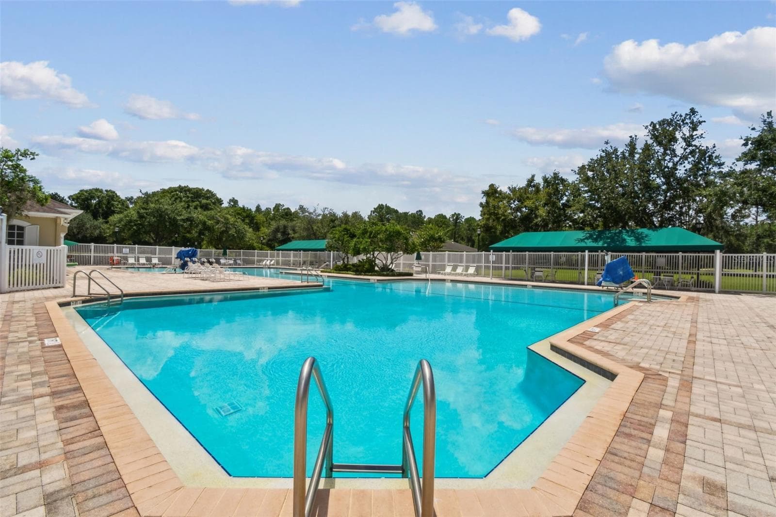 Community Pool - 5401 LOOKOUT PASS, WESLEY CHAPEL