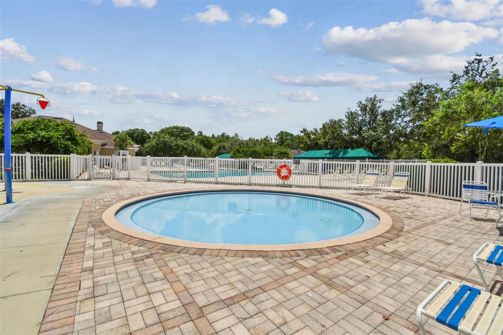 Kids pool - 5401 LOOKOUT PASS, WESLEY CHAPEL