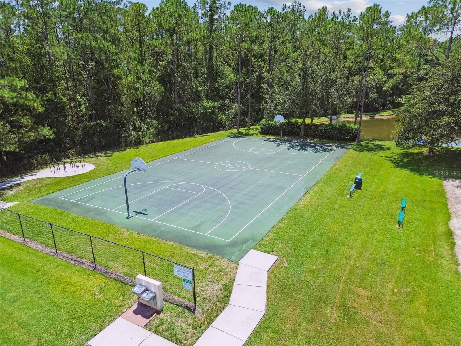 Basketball court - 5401 LOOKOUT PASS, WESLEY CHAPEL