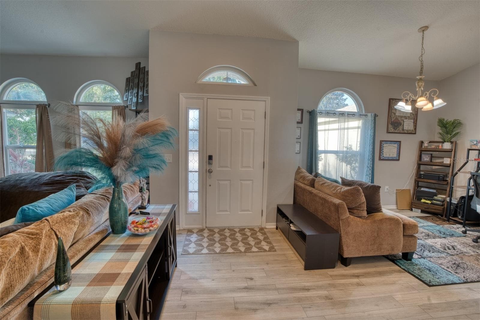 Single Family Residence at 4303 ORANGE RIDGE CT, VALRICO, photo 2 of 35