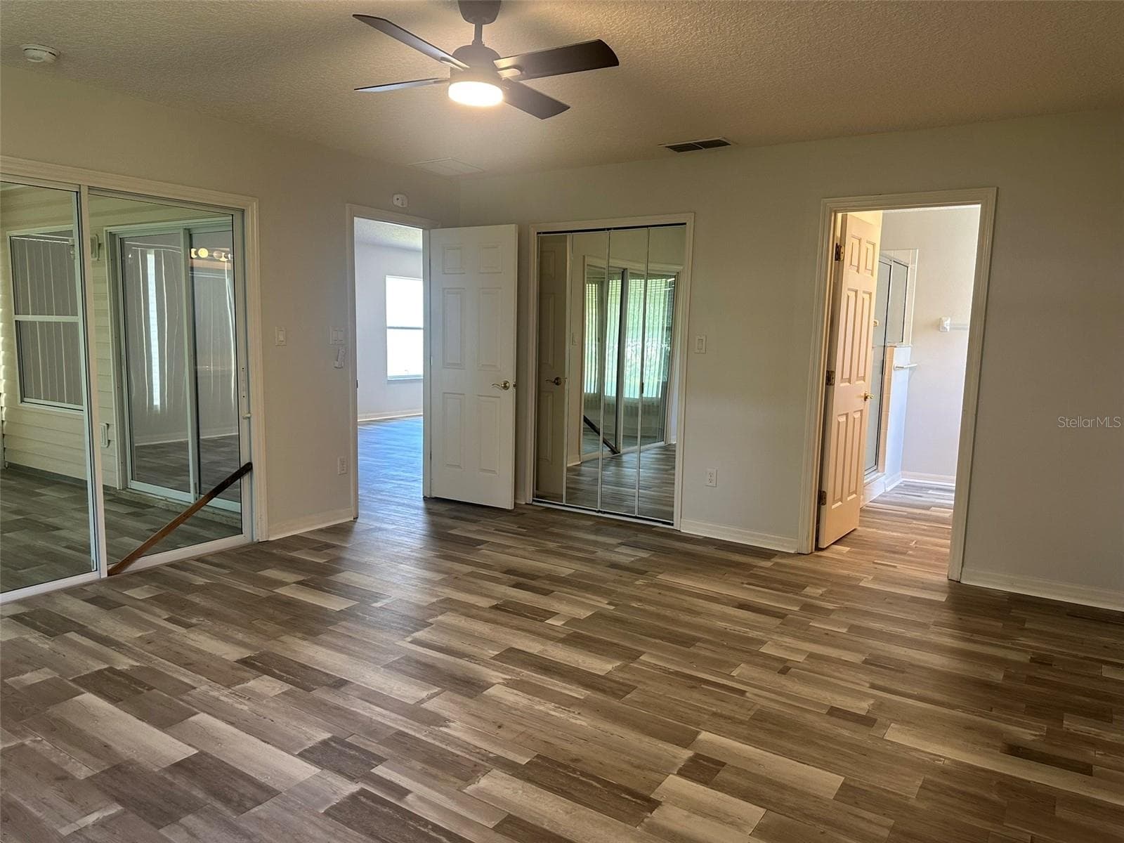 Single Family Residence at 25335 CRANES ROOST CIR, LEESBURG, photo 12 of 33