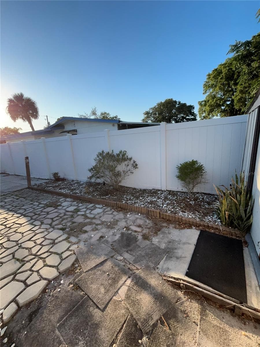 Single Family Residence at 10611 N ALTMAN ST, TAMPA, photo 37 of 38