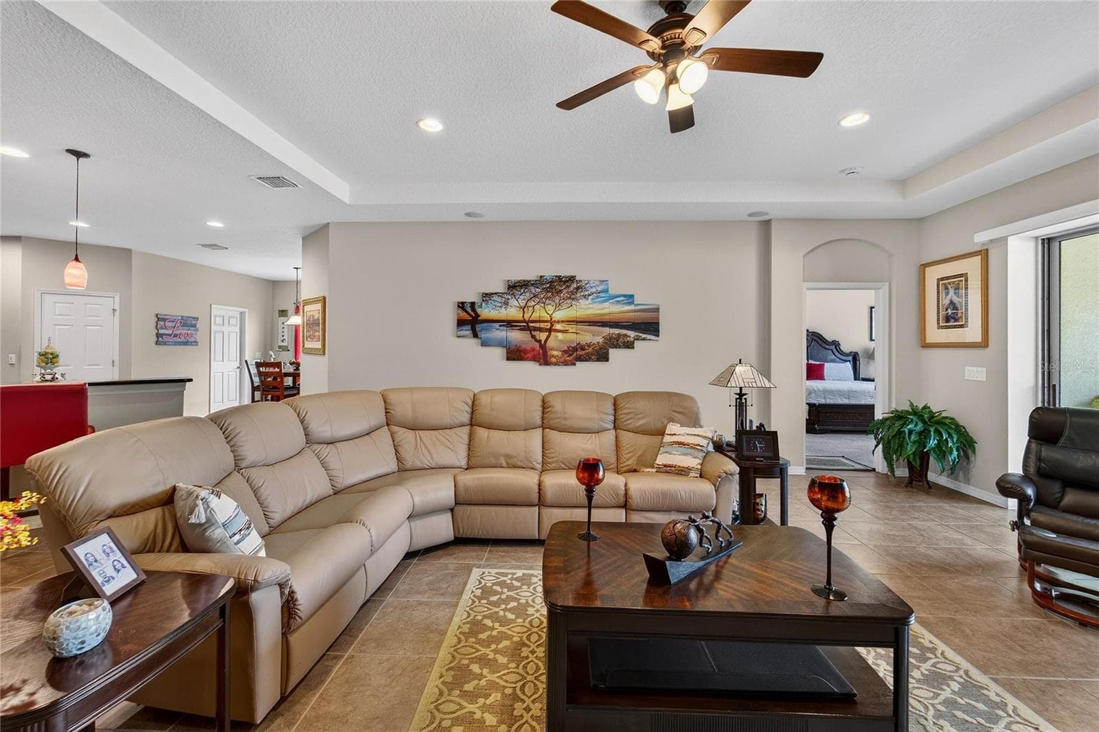 Single Family Residence at 12607 GENEVA GLADE DR, RIVERVIEW, photo 14 of 38