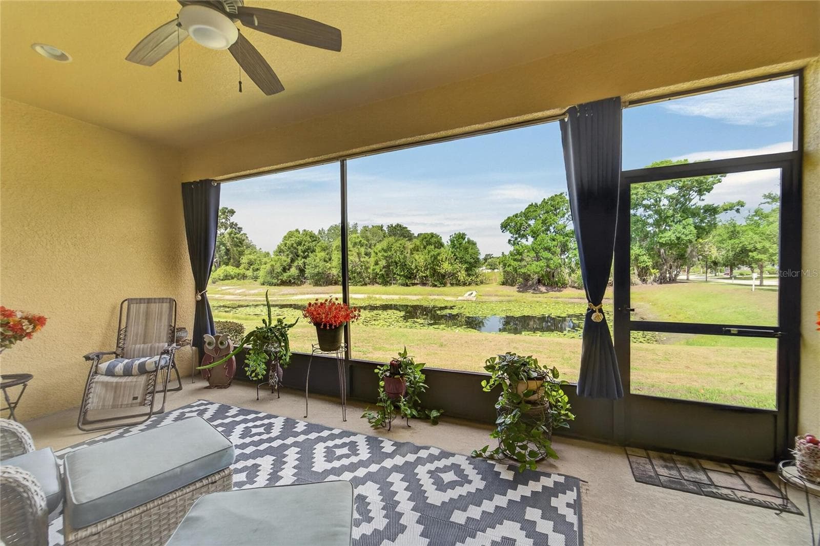 Single Family Residence at 12607 GENEVA GLADE DR, RIVERVIEW, photo 31 of 38