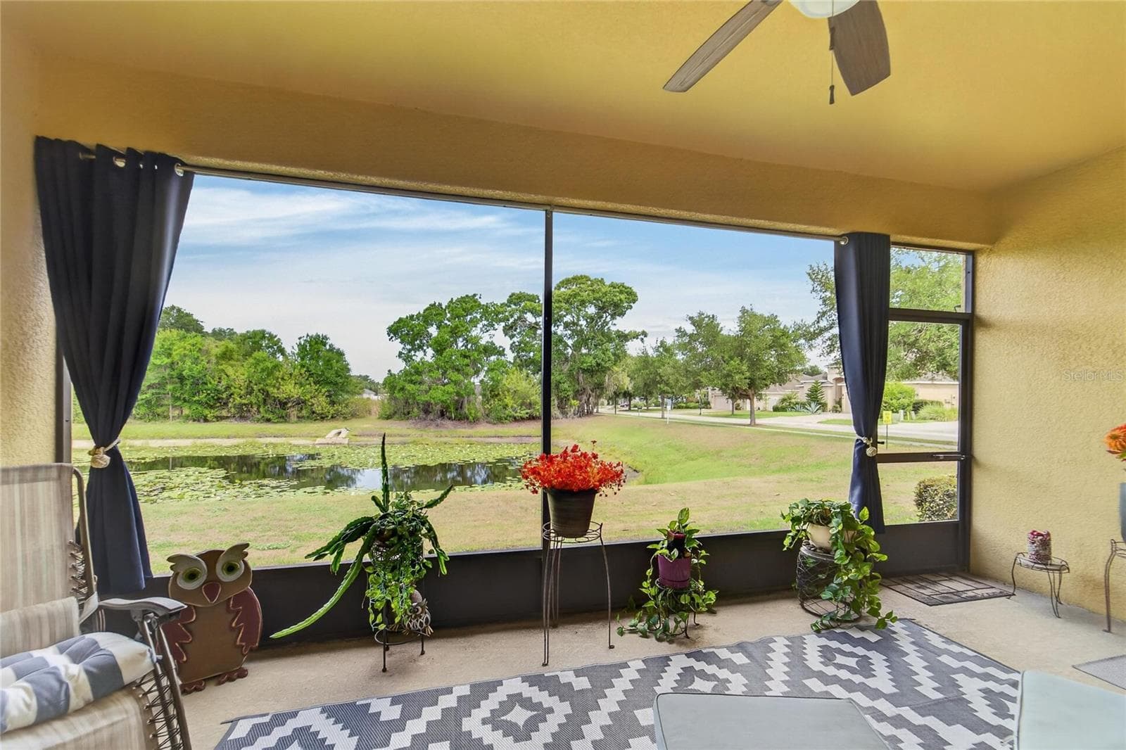 Single Family Residence at 12607 GENEVA GLADE DR, RIVERVIEW, photo 32 of 38
