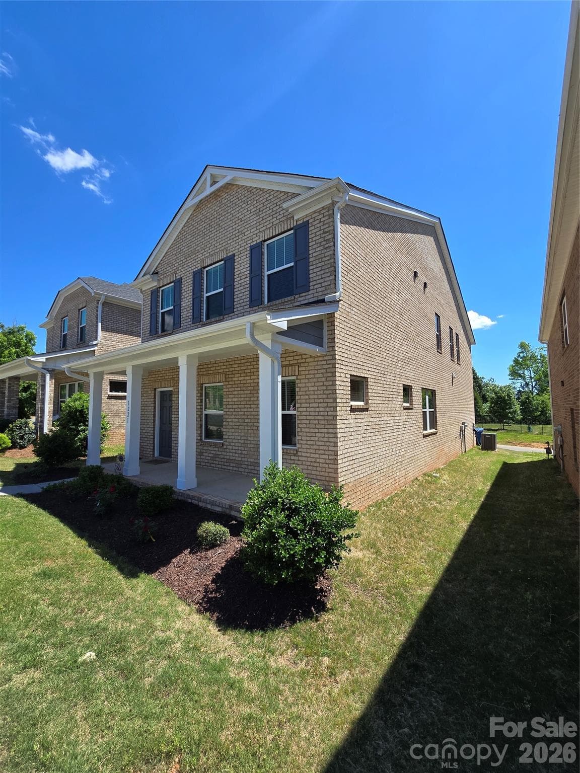 Single Family Residence at Charlotte, photo 4 of 47