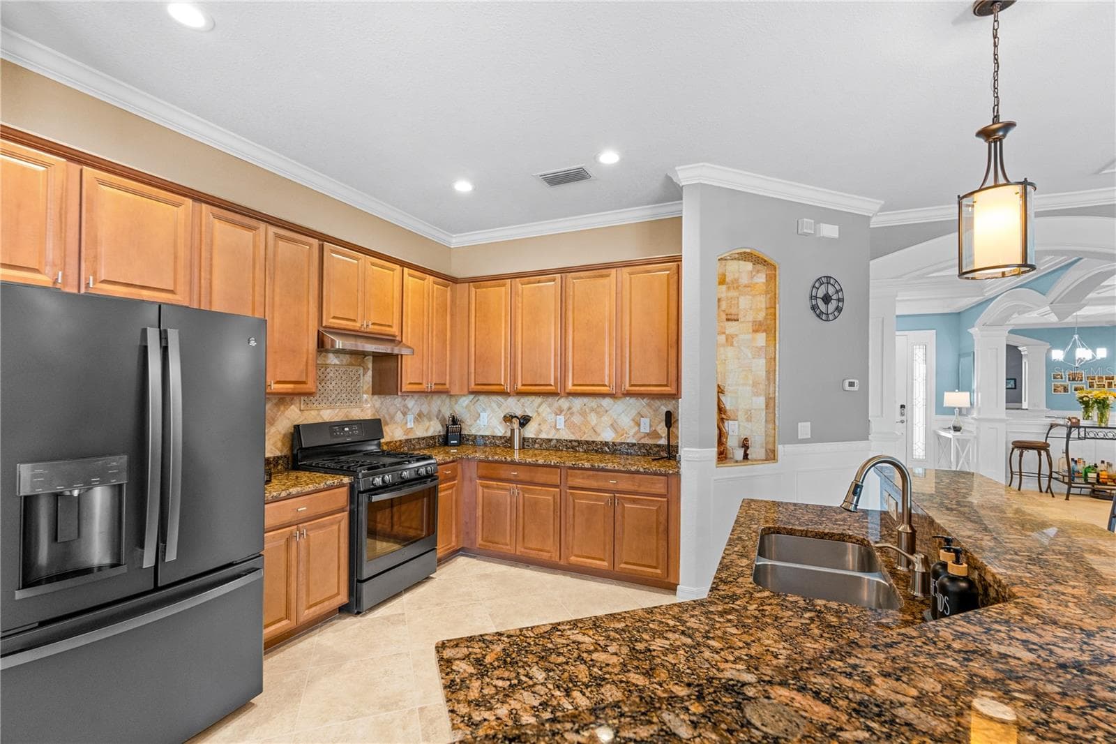 Single Family Residence at 13211 RAMBLEWOOD TRL, BRADENTON, photo 16 of 56