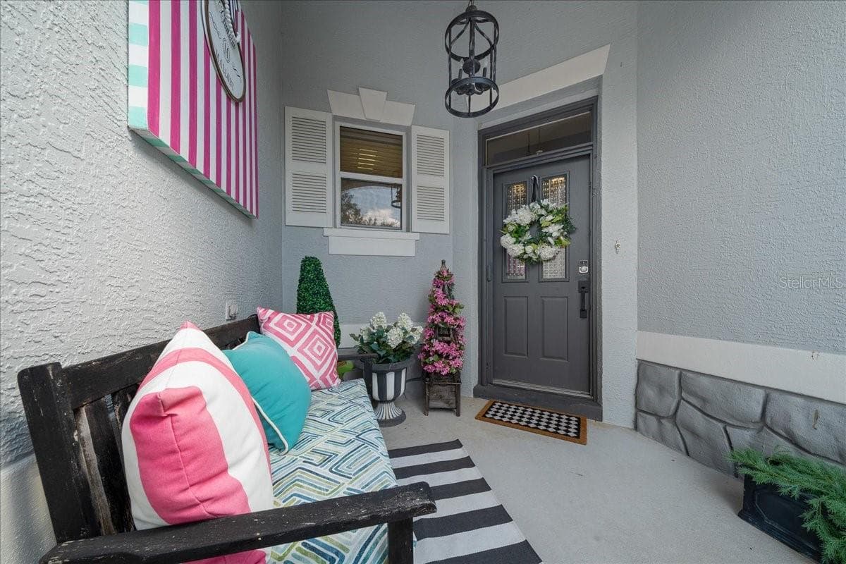 Pull-Screen Door Can be Used to Let in Fresh Air - 1606 SNELLING AVE, THE VILLAGES